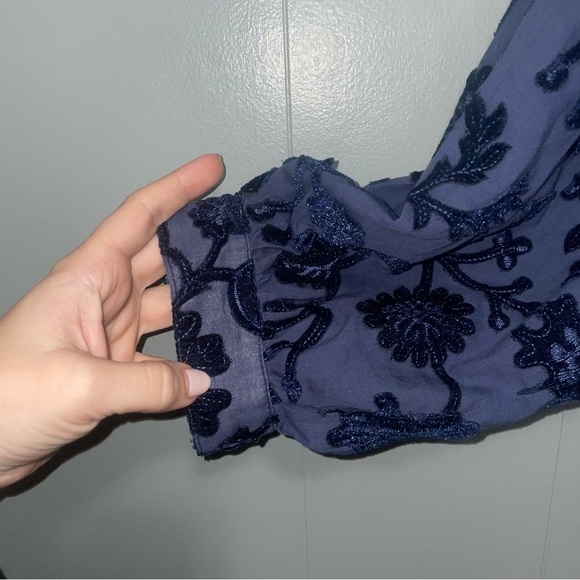Anthropologie Pilcro Blue Velvet Floral Applique Button Up Extra Small - Picture 6 of 7